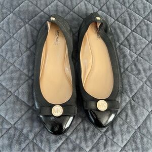 Michael Kors Flats Women 7 Shoes Black Round Cap Toe Leather Bow Gold Ballet